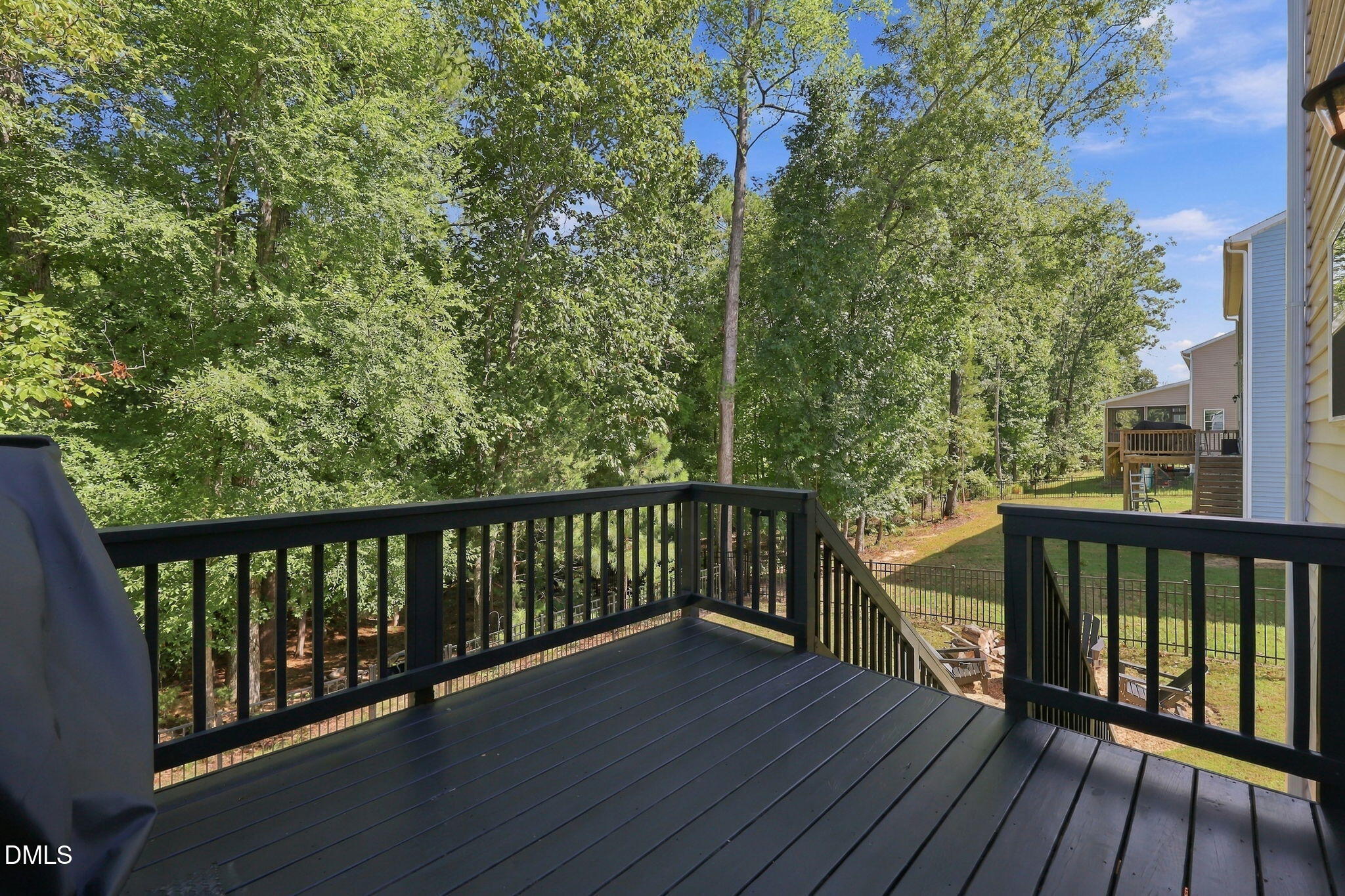 main property photo 34