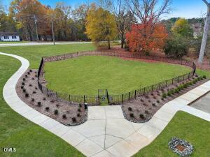 main property photo 28