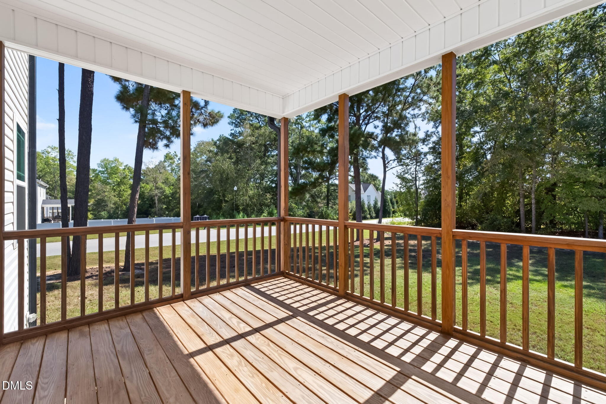 main property photo 32