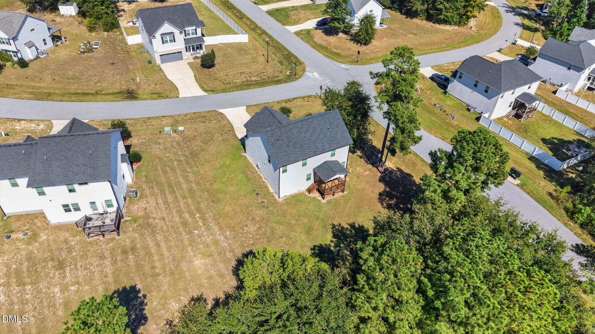 main property photo 39