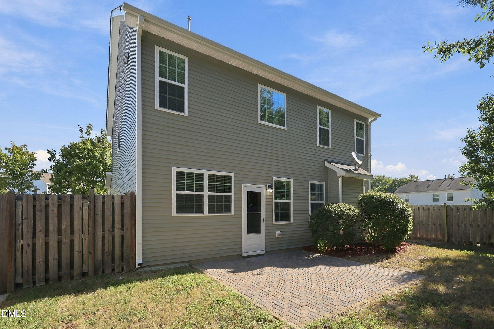 main property photo 38