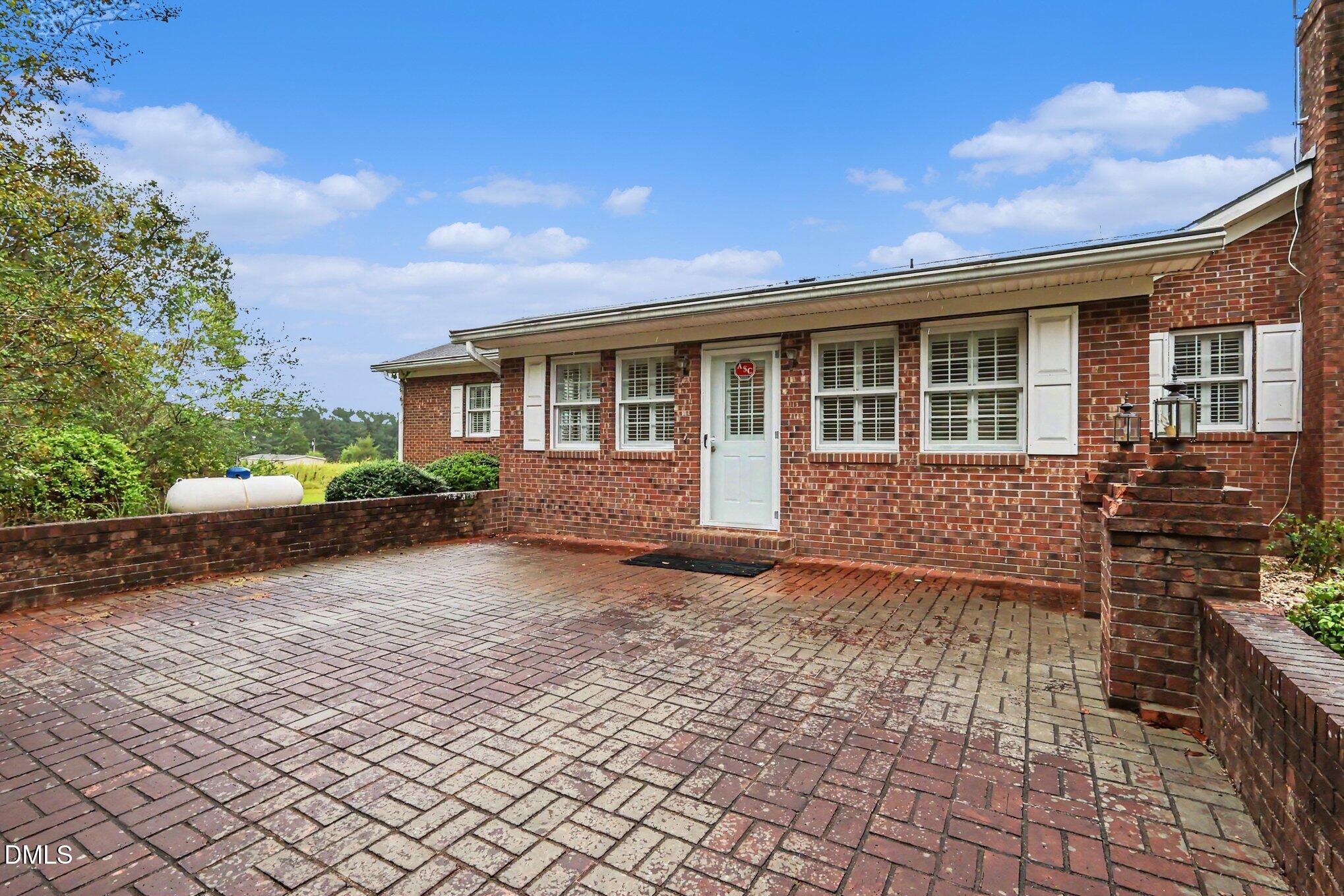 main property photo 22