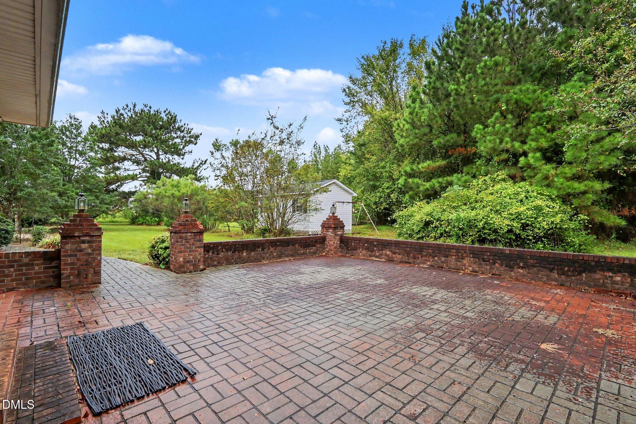main property photo 24