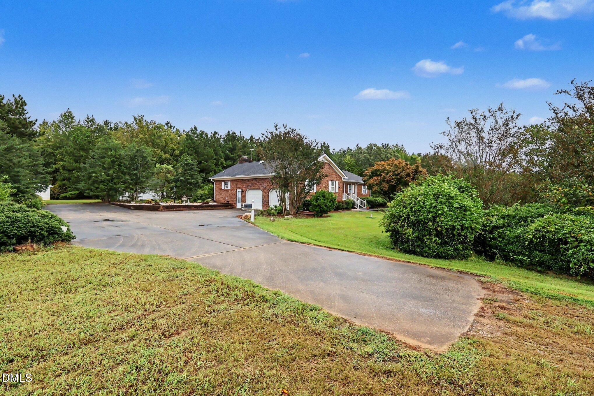 main property photo 26
