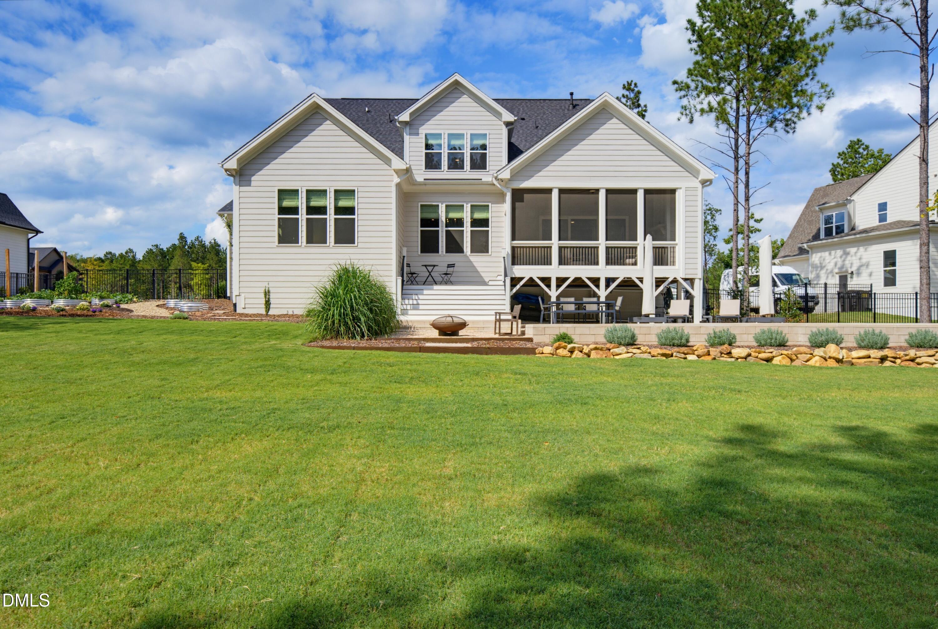 main property photo 78
