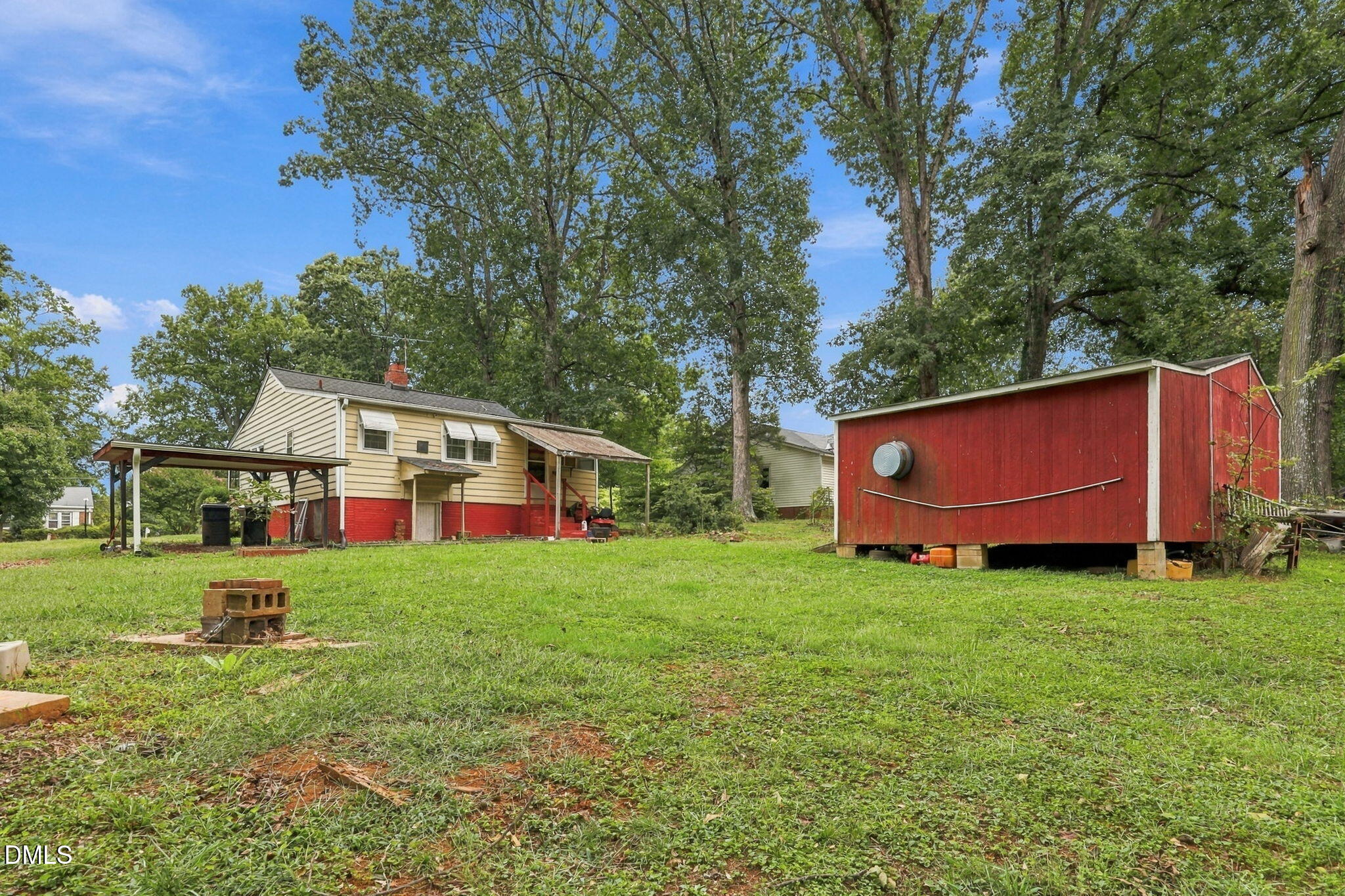 main property photo 33