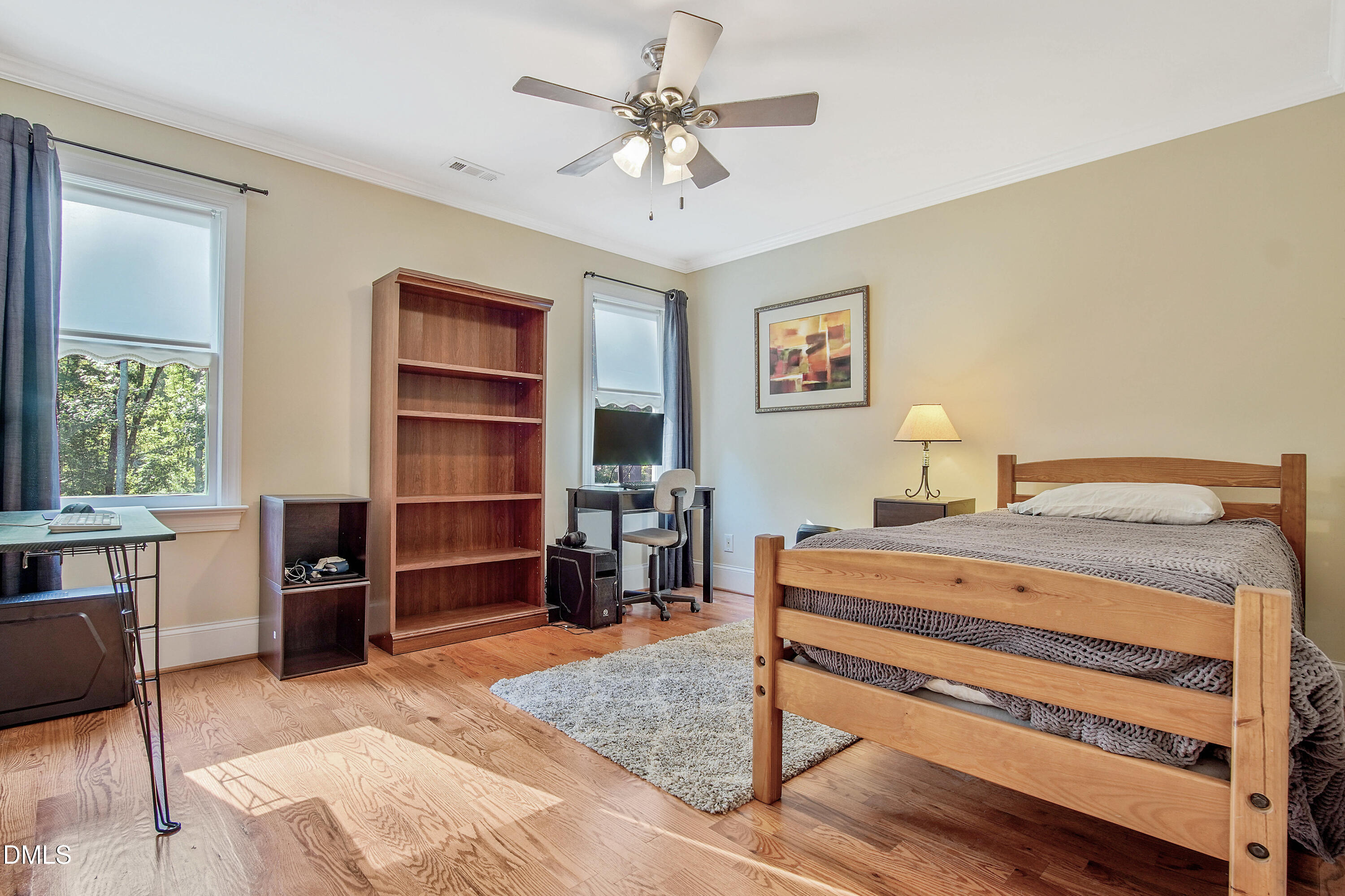main property photo 45