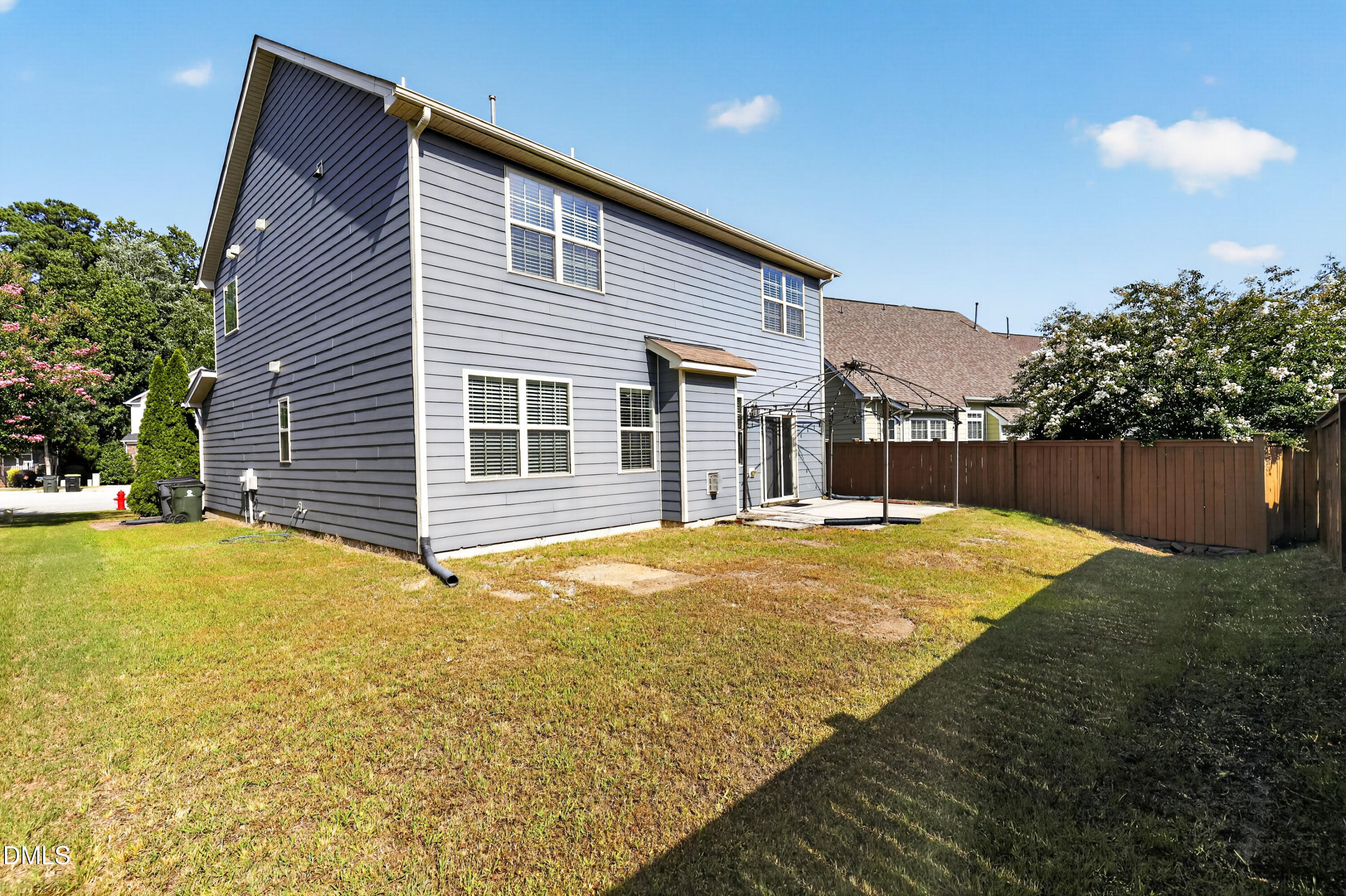 main property photo 34