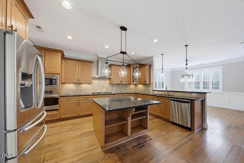 main property photo 8