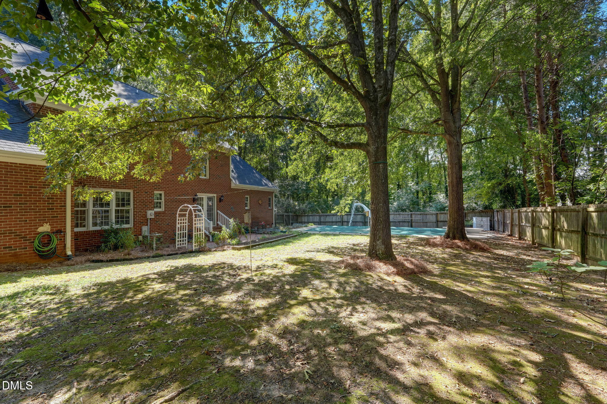 main property photo 50