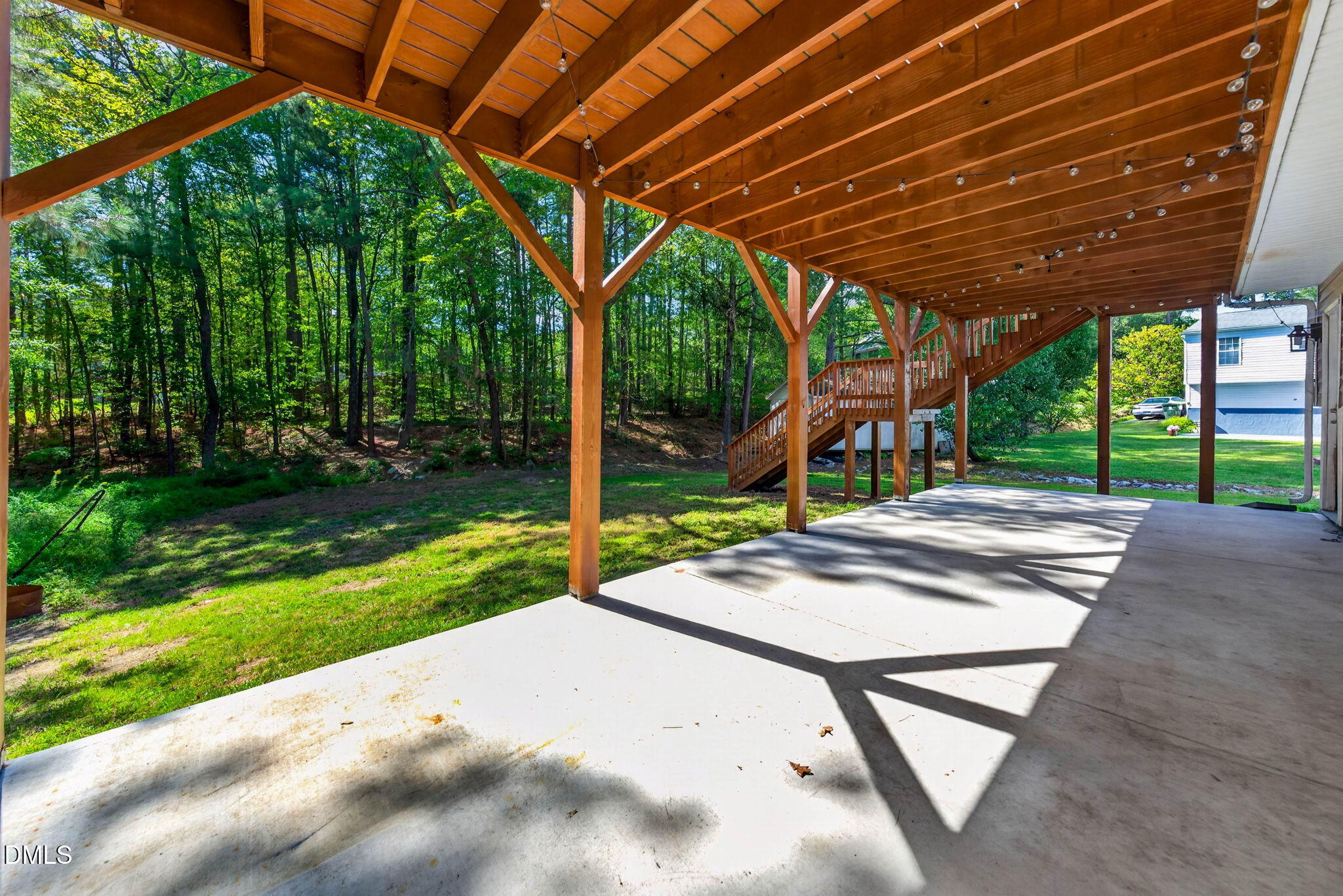 main property photo 37
