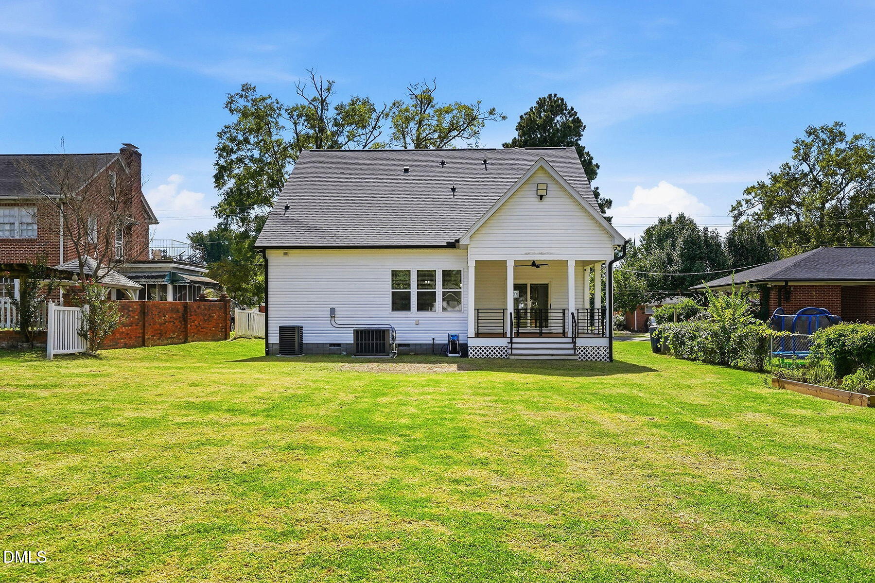 main property photo 26