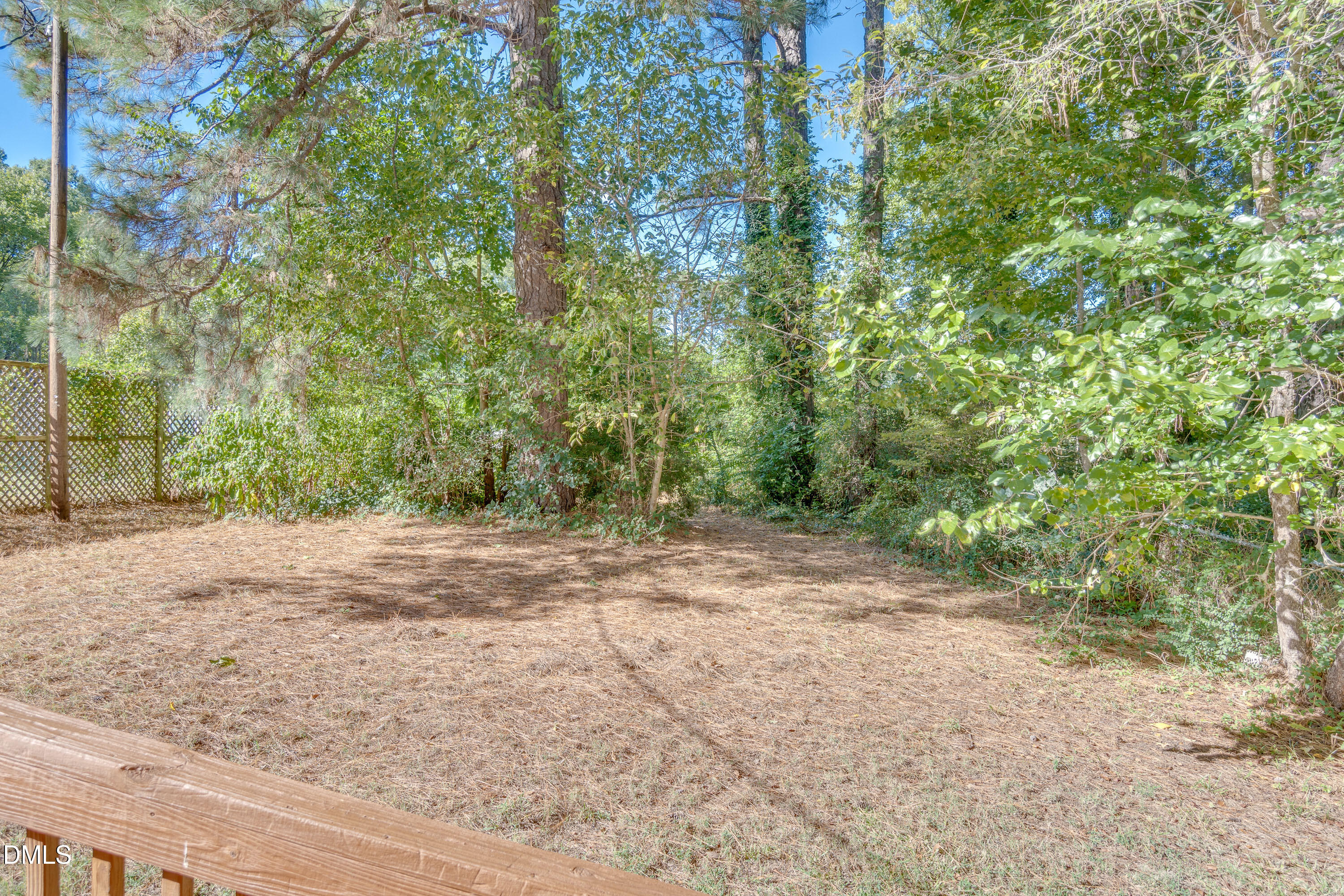 main property photo 29