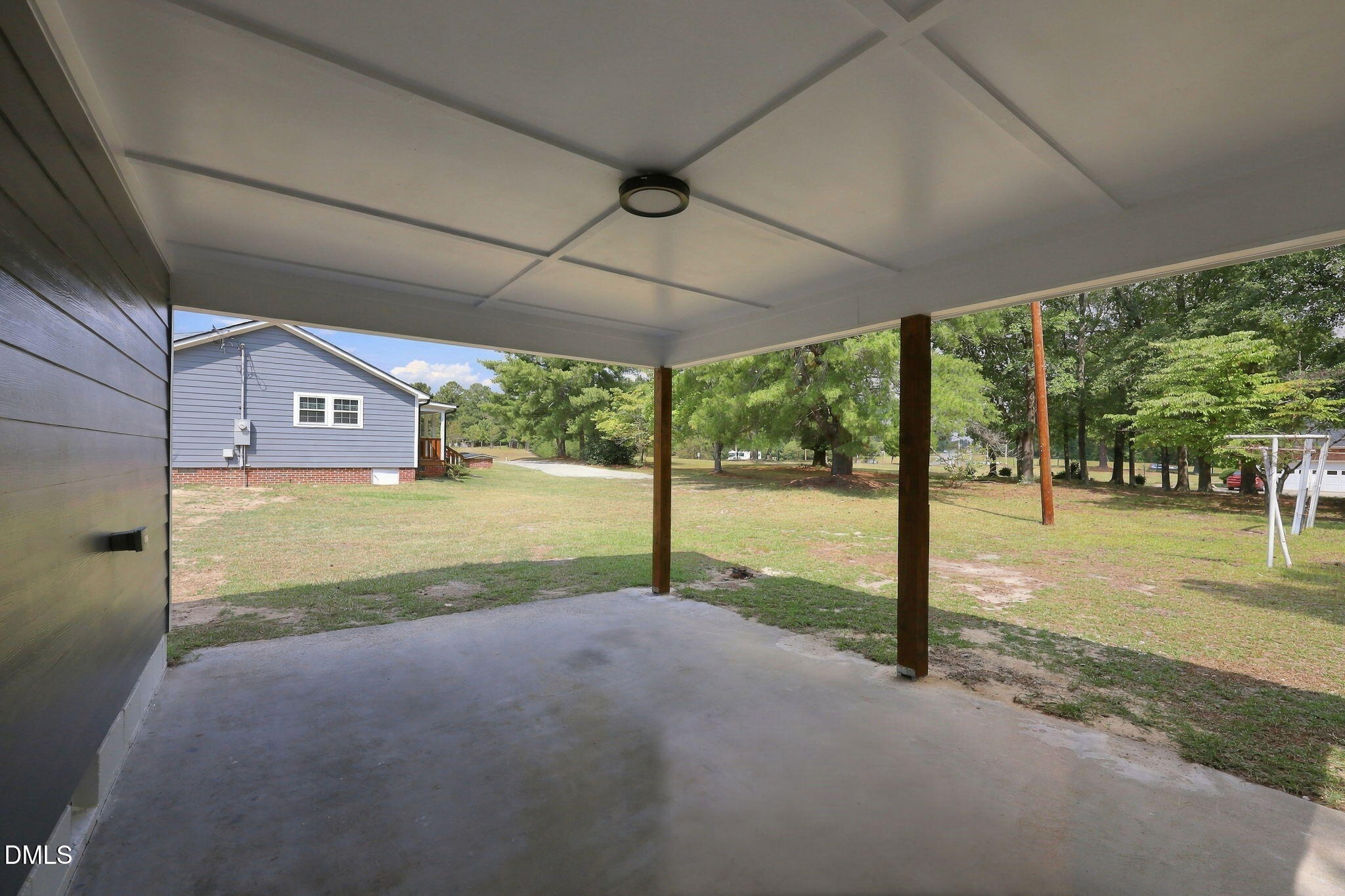 main property photo 26