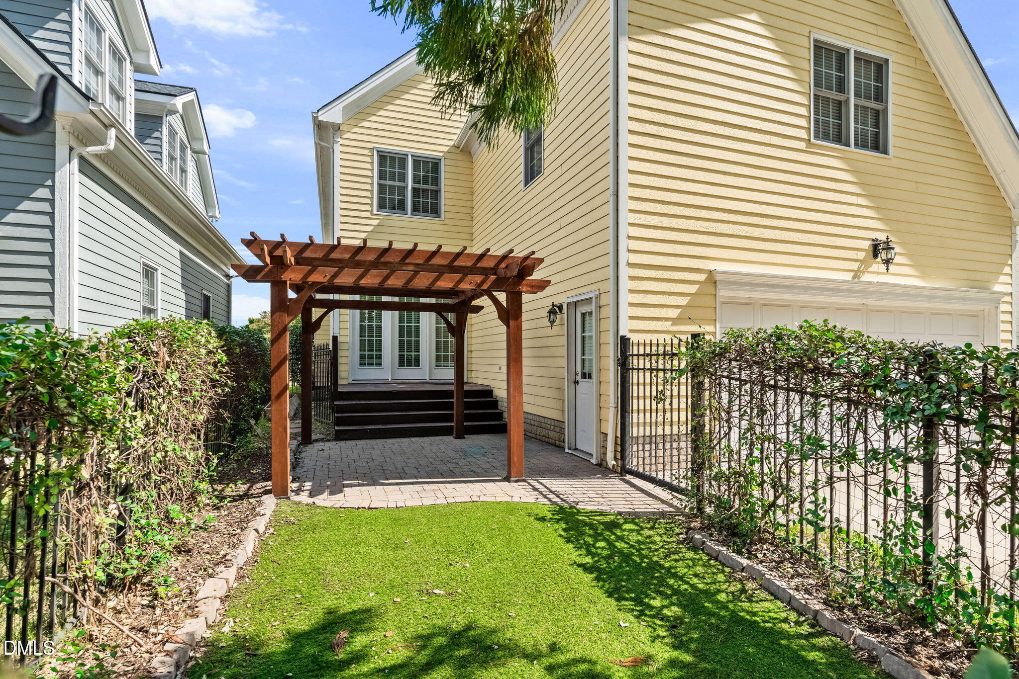 main property photo 59