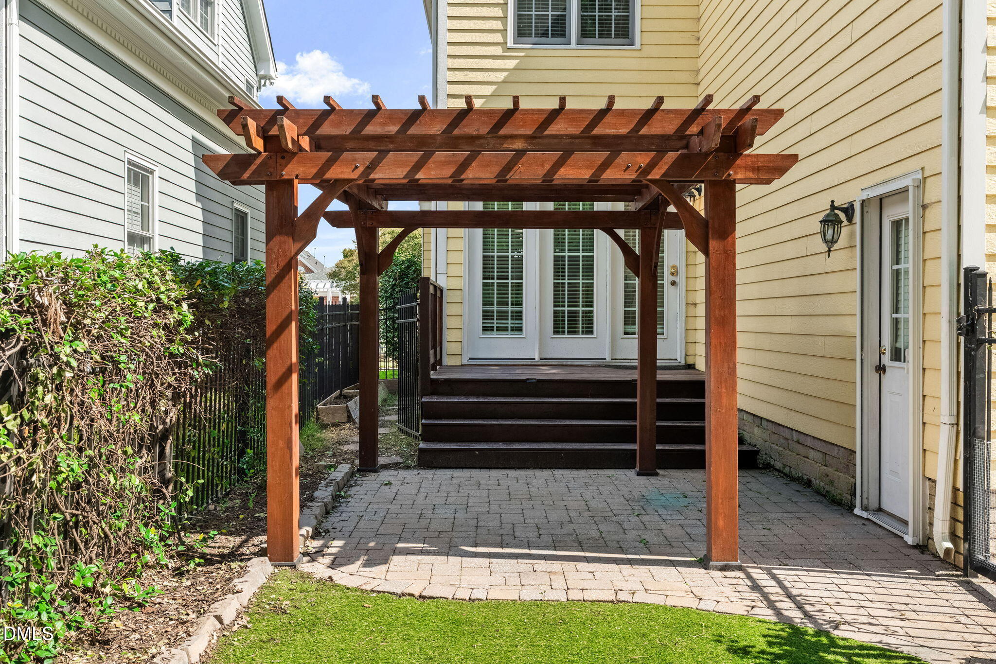 main property photo 60