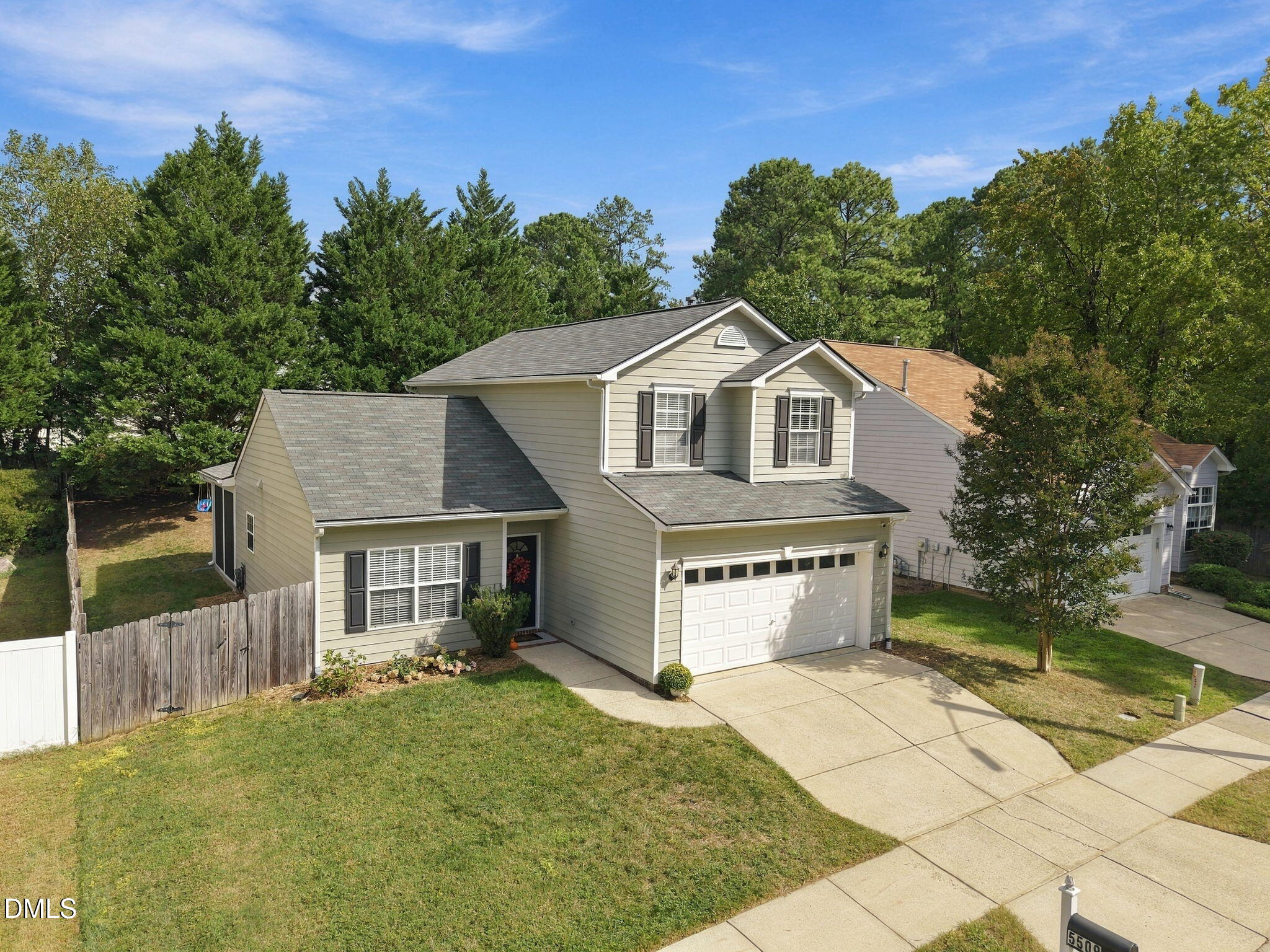 main property photo 45
