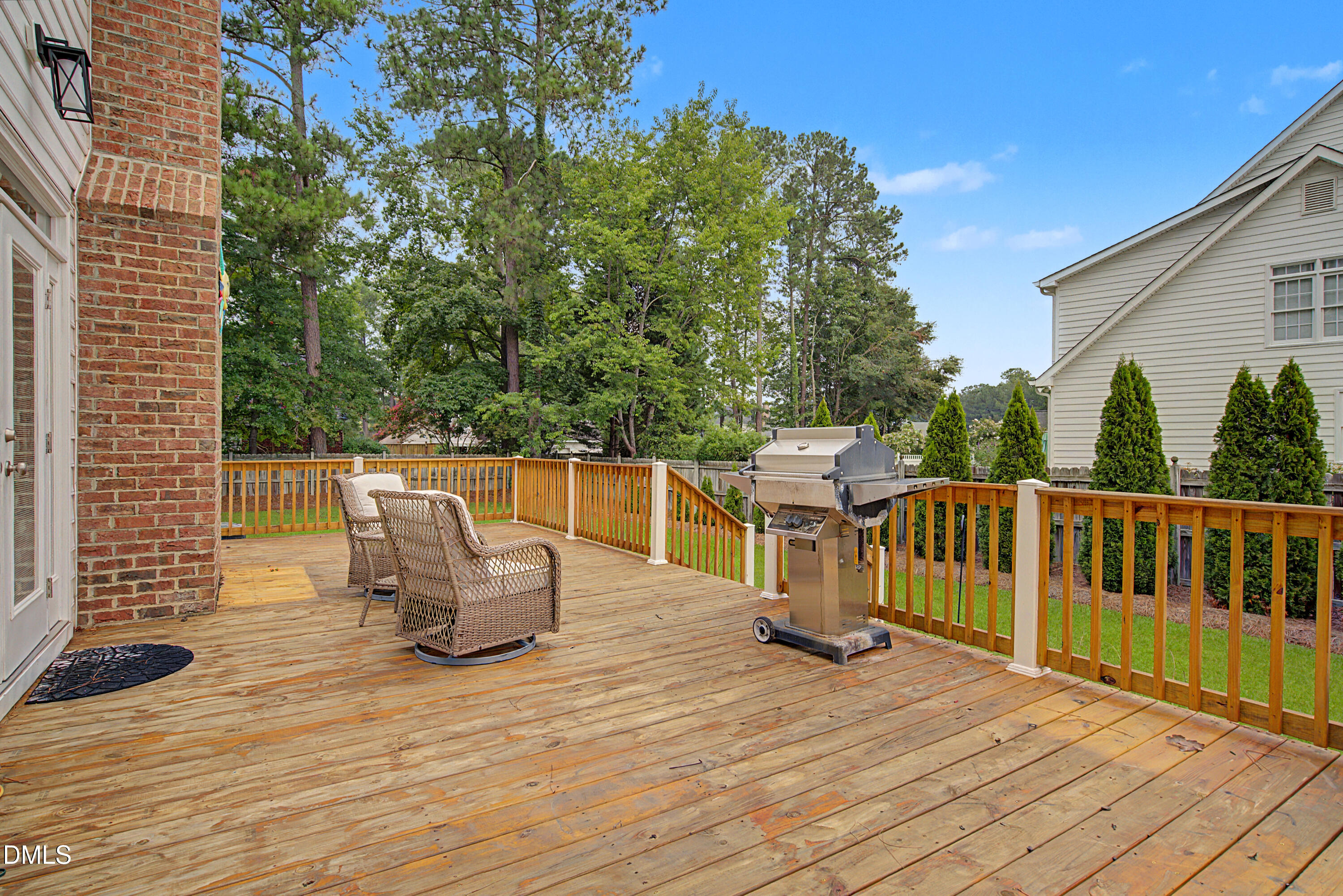 main property photo 42