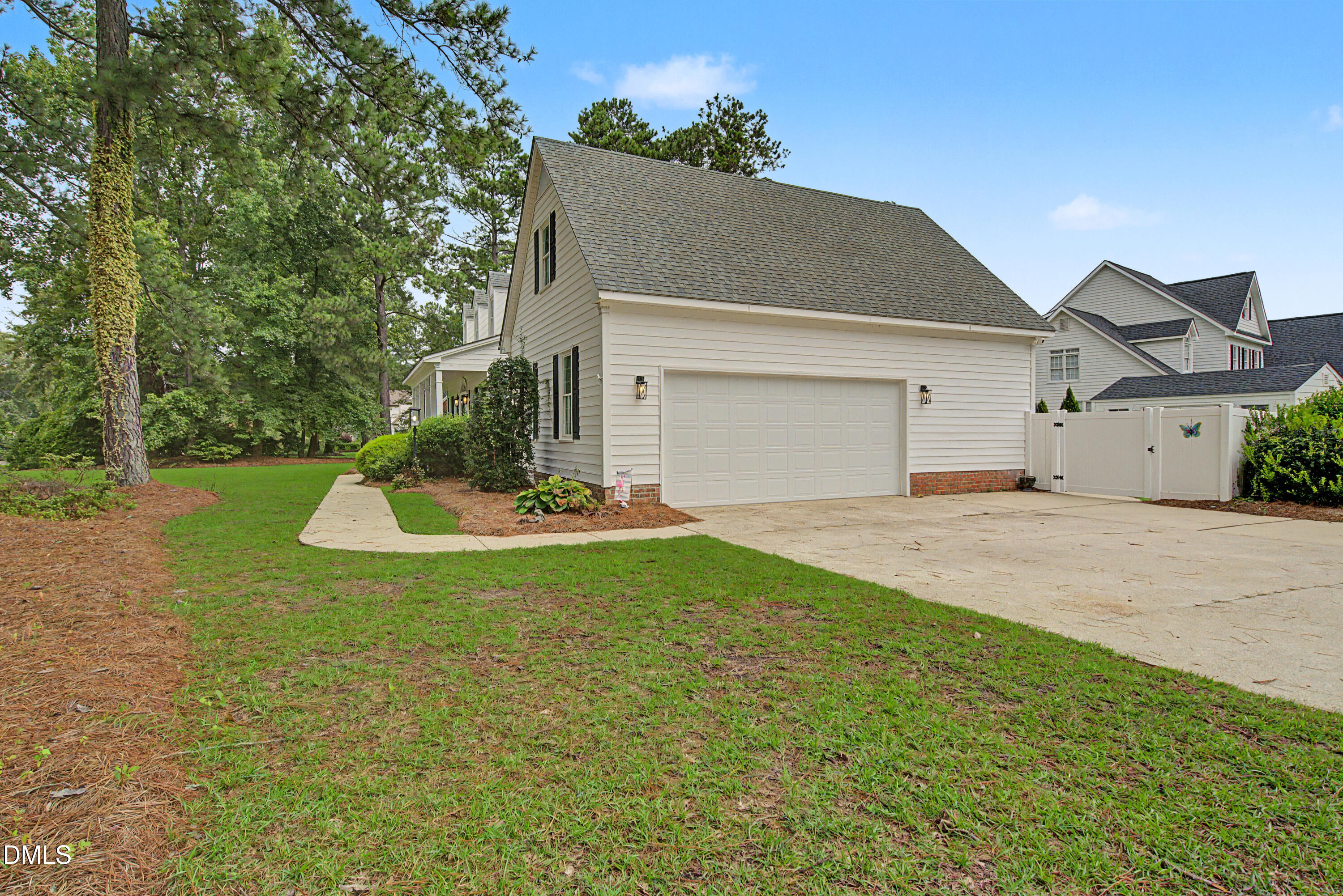 main property photo 59