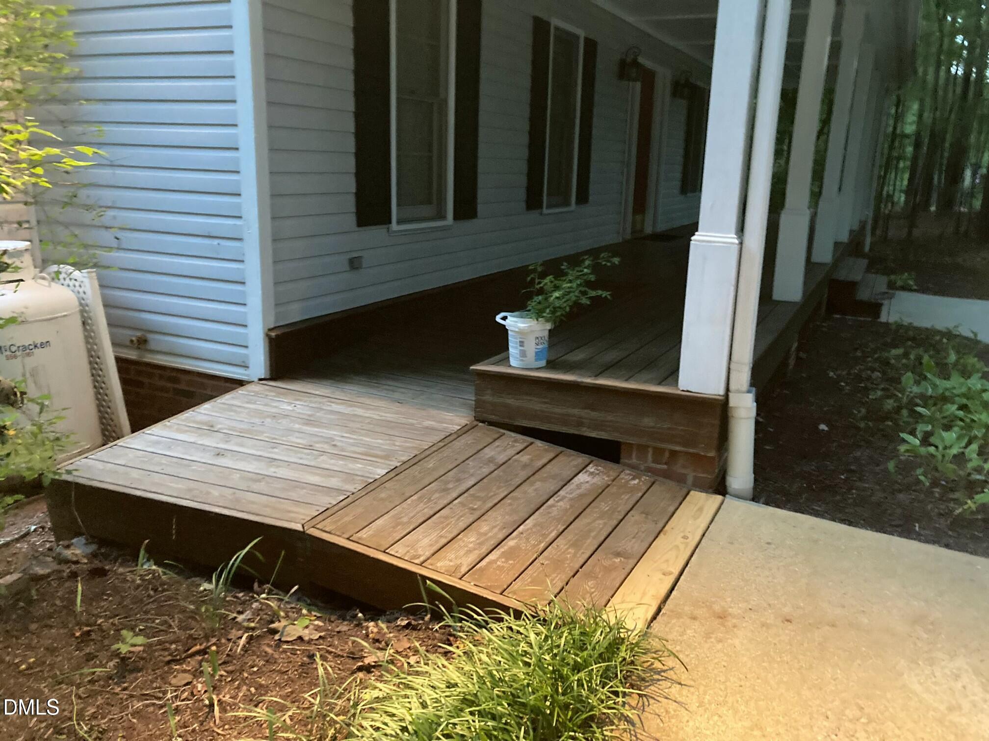 main property photo 49