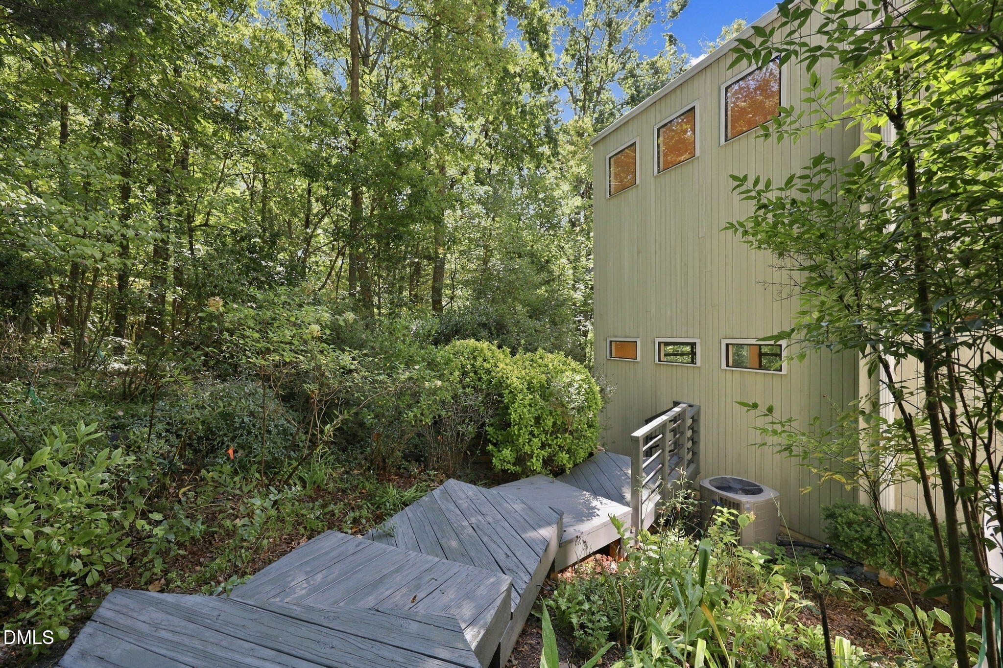 main property photo 70