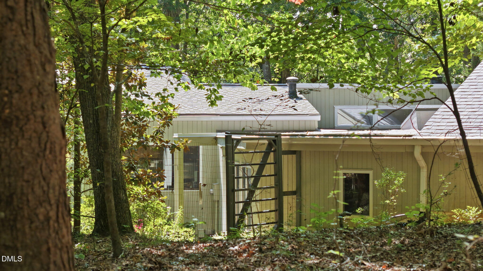 main property photo 80