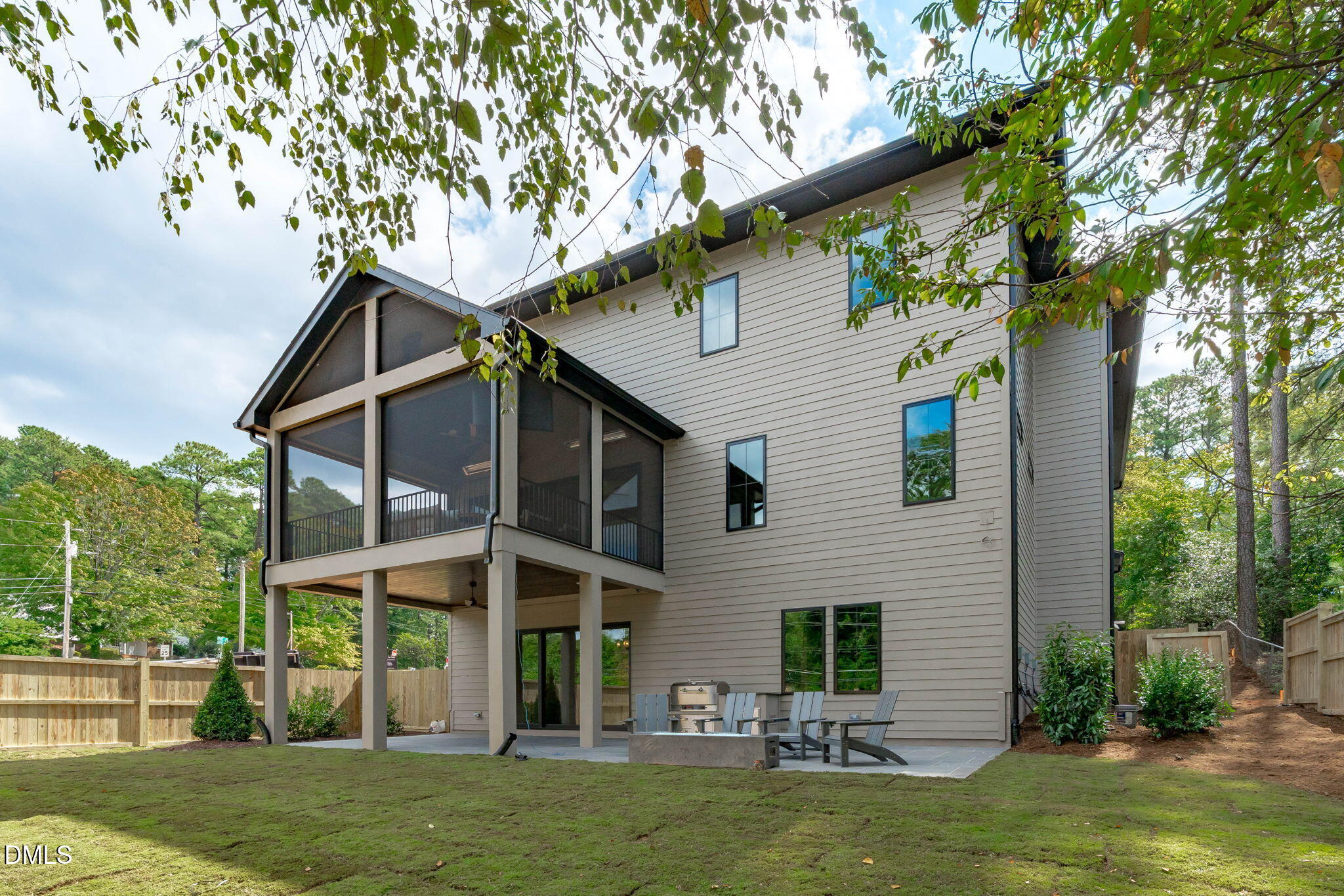 main property photo 41