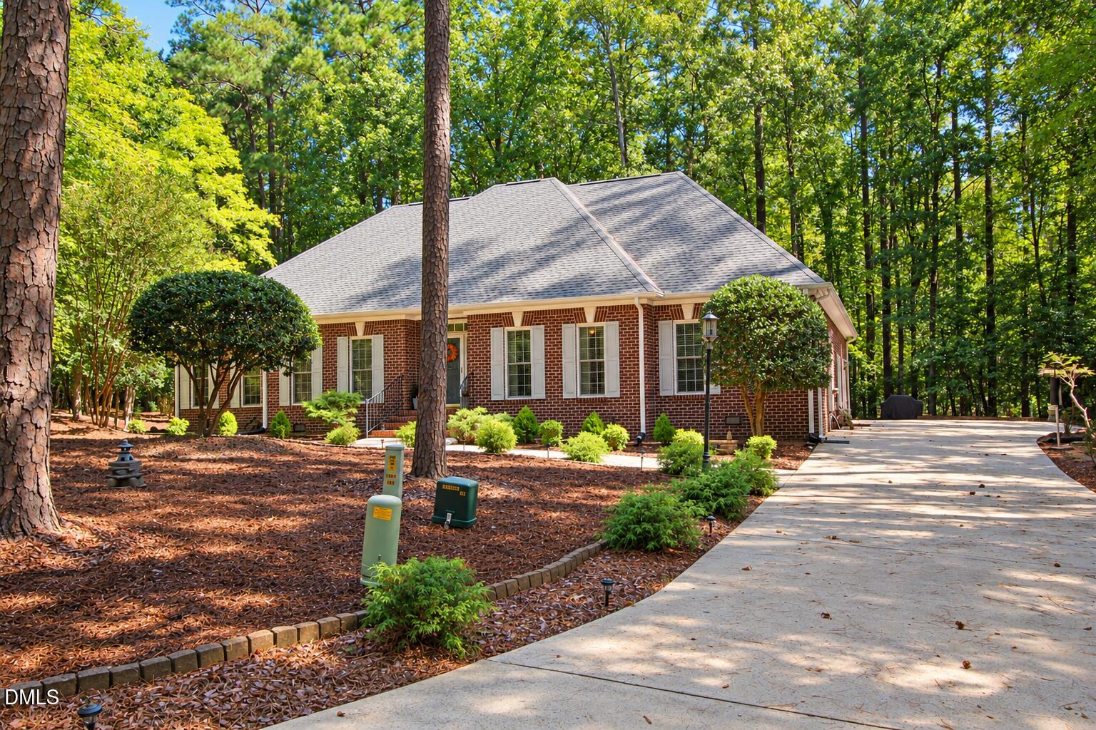 main property photo 26