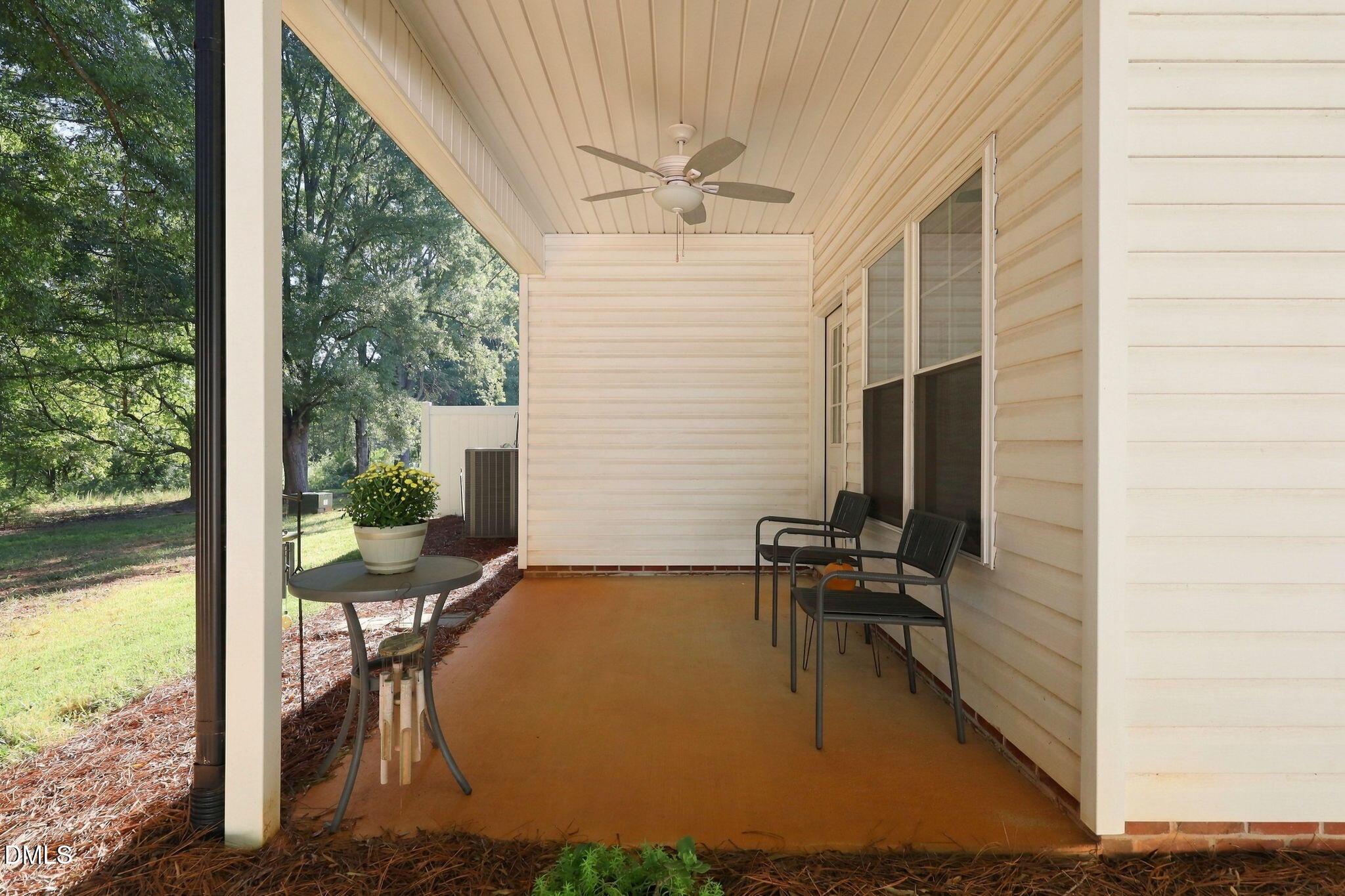 main property photo 22