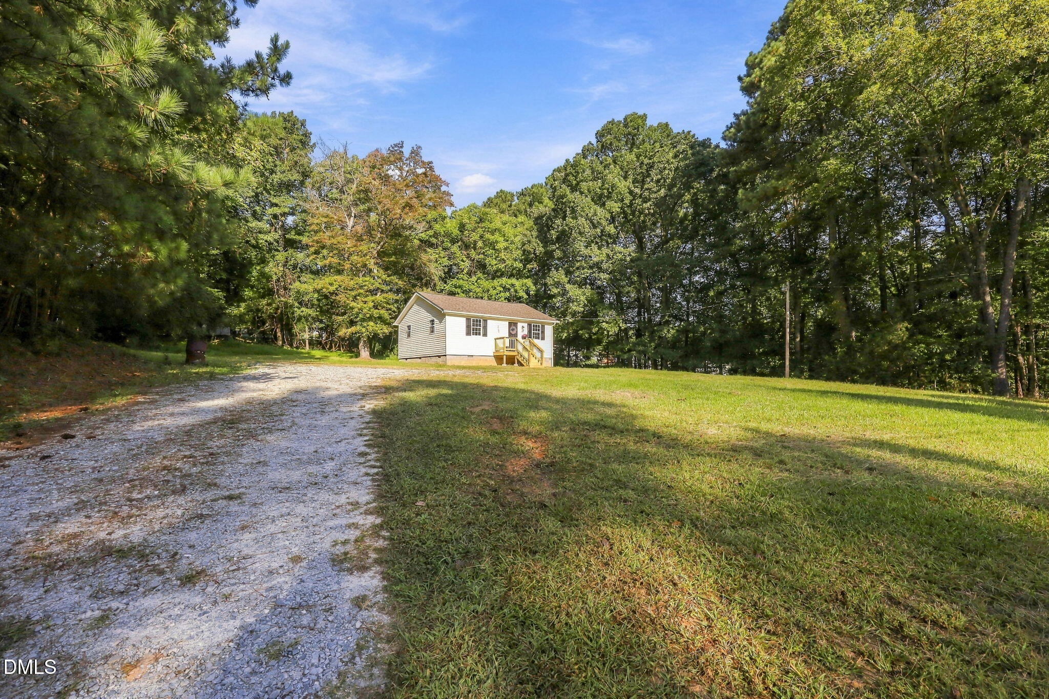 main property photo 23