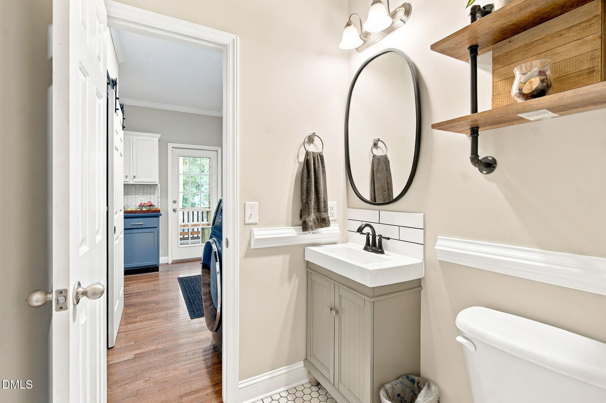 main property photo 19