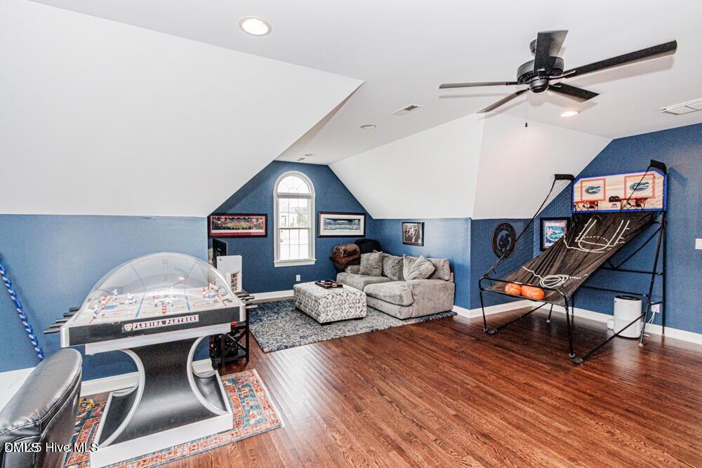main property photo 60