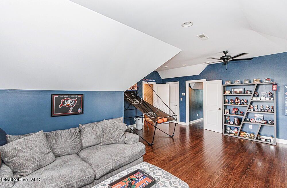main property photo 61