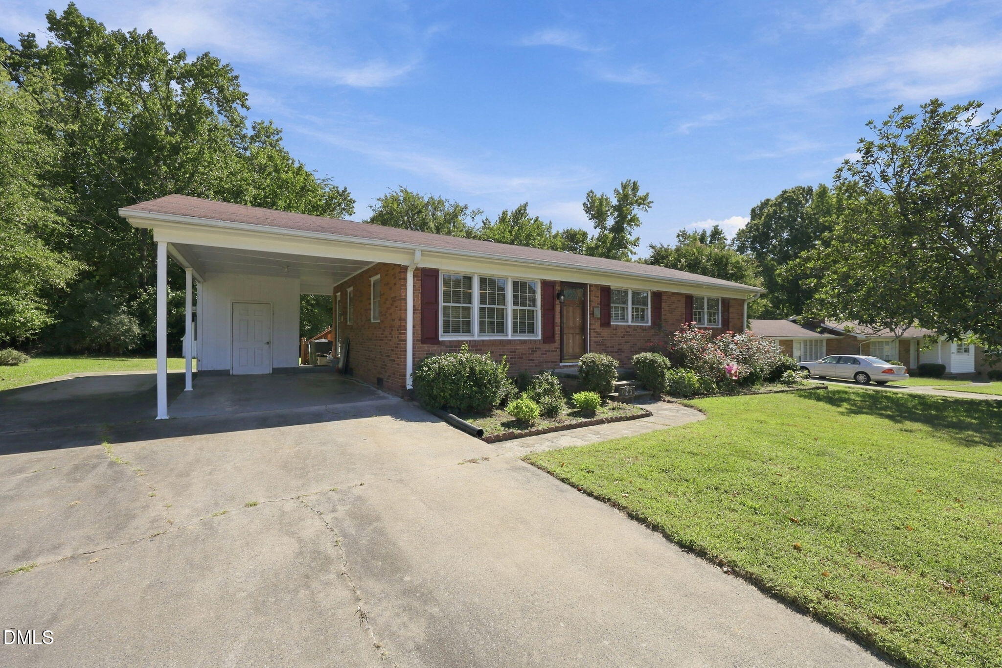 main property photo 2