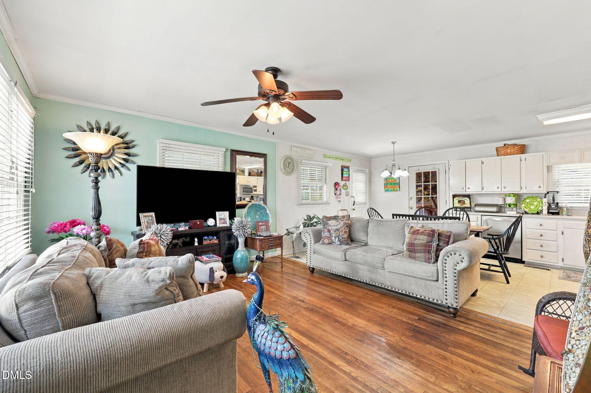 main property photo 6