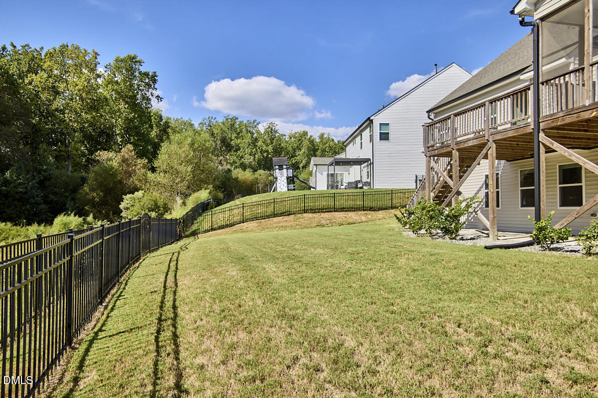 main property photo 49