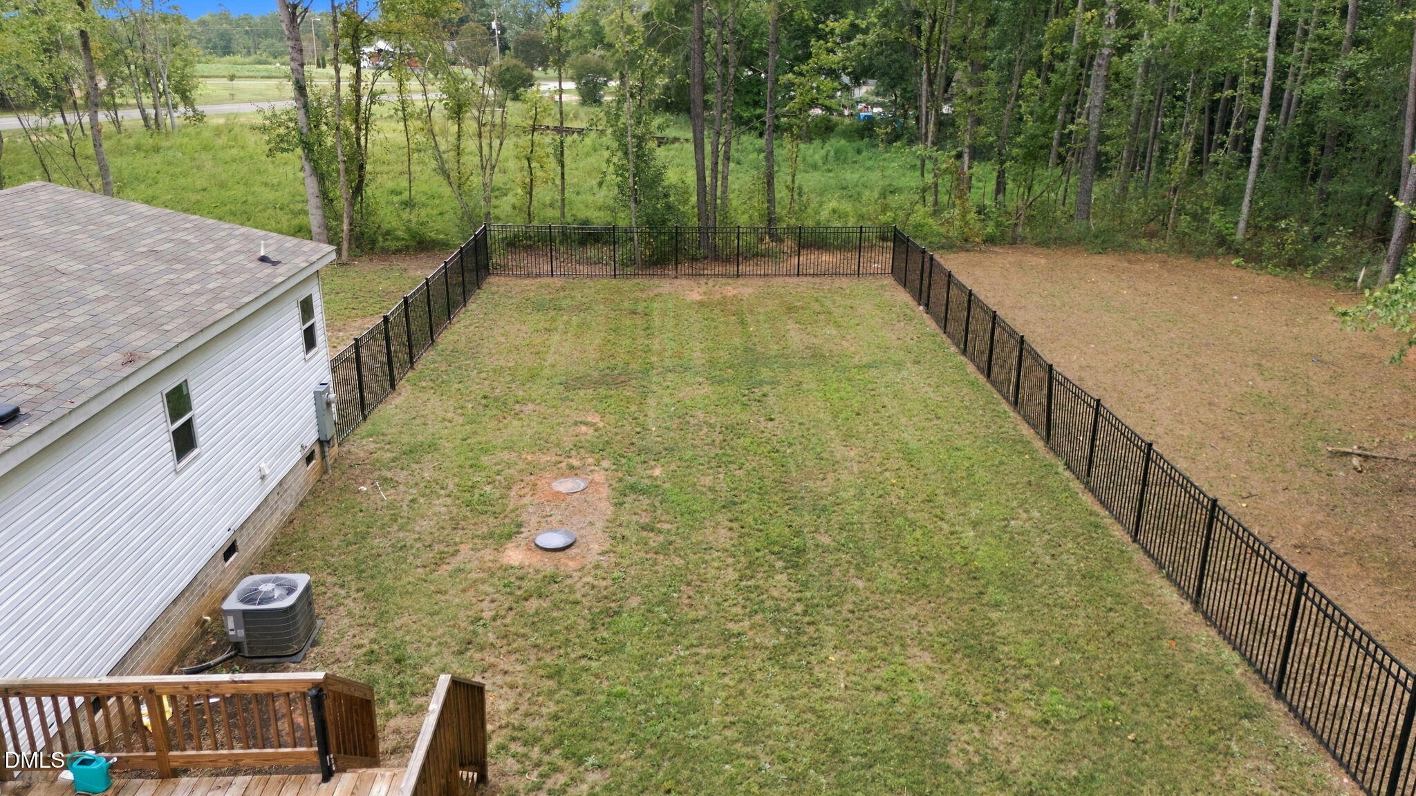 main property photo 38