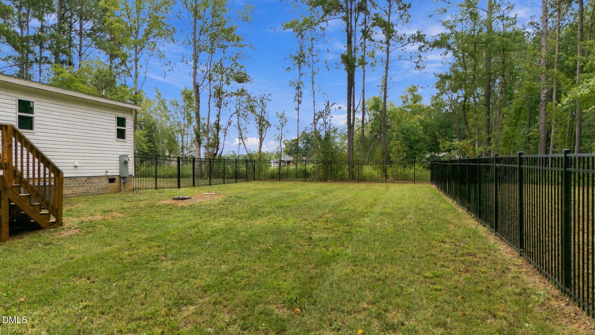 main property photo 39