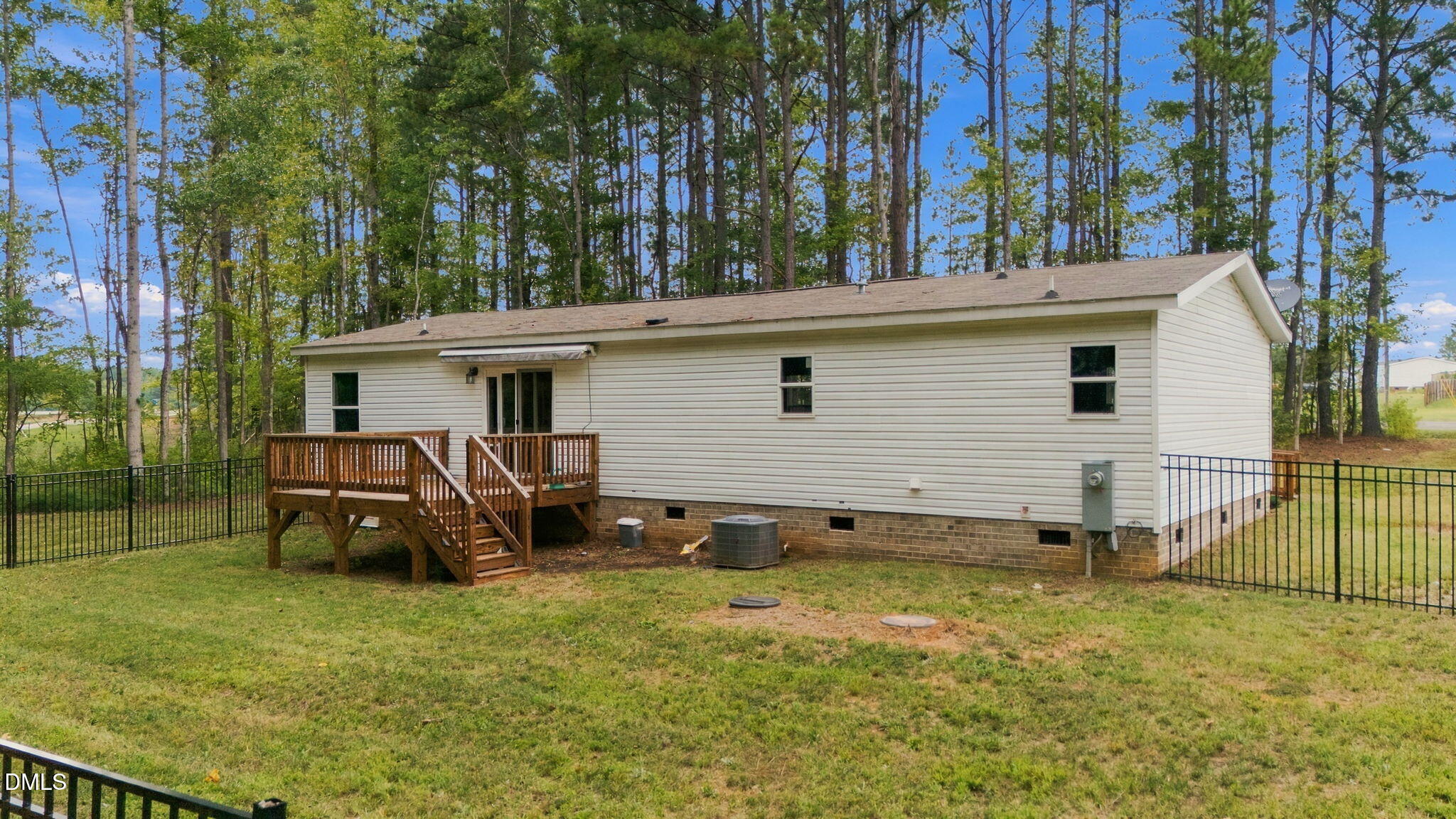 main property photo 43