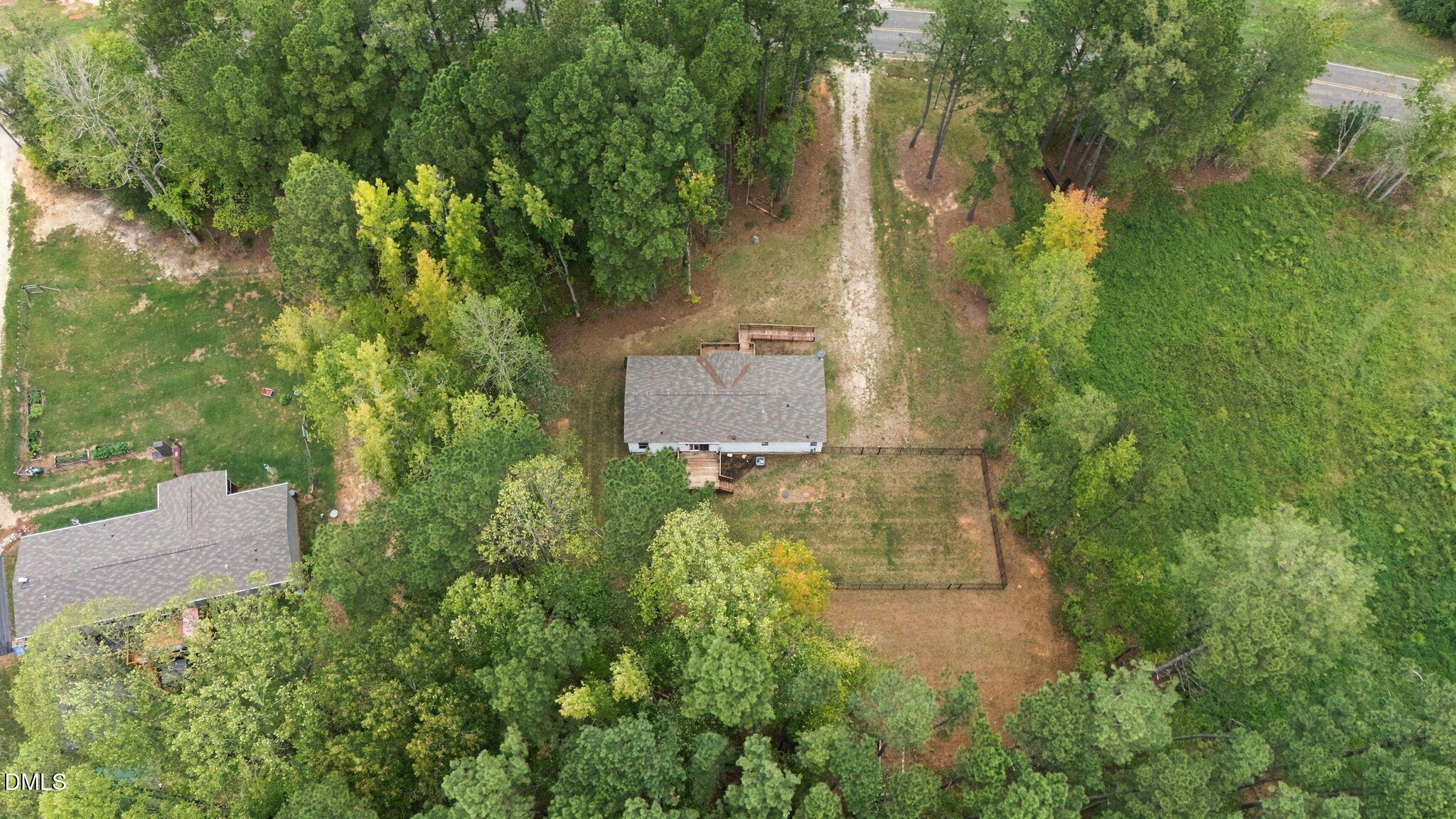 main property photo 50