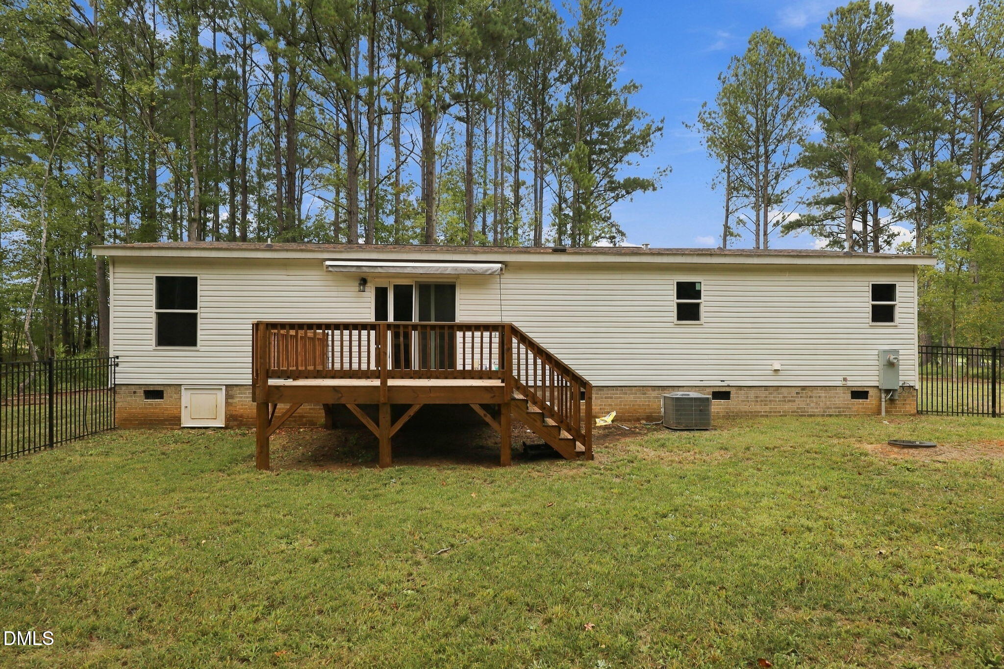 main property photo 59