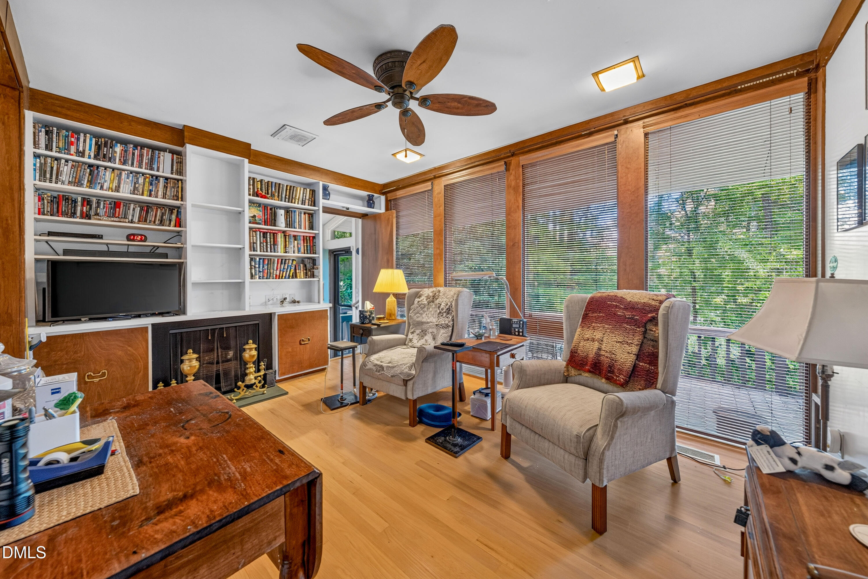 main property photo 13