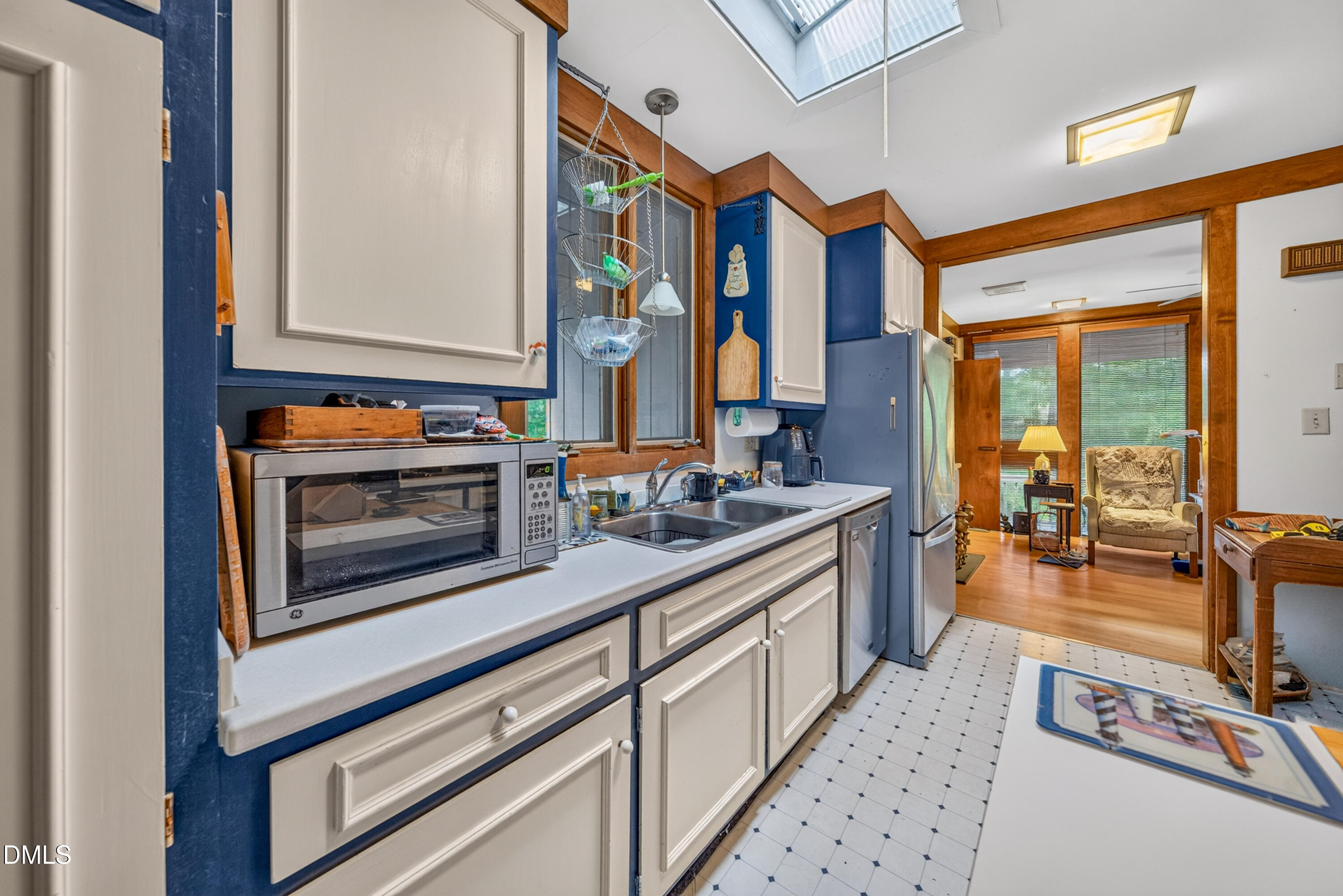main property photo 23