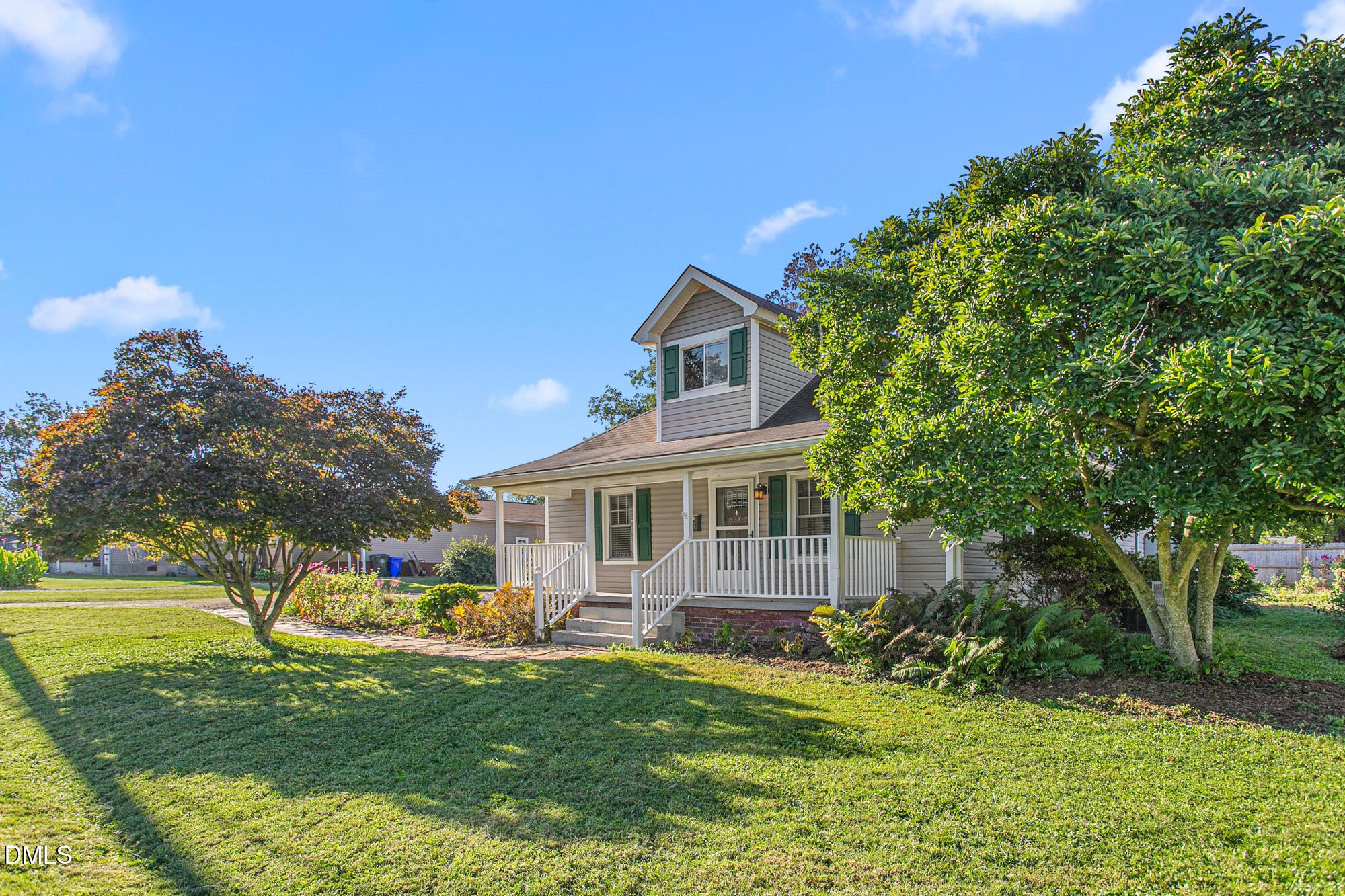 main property photo 2