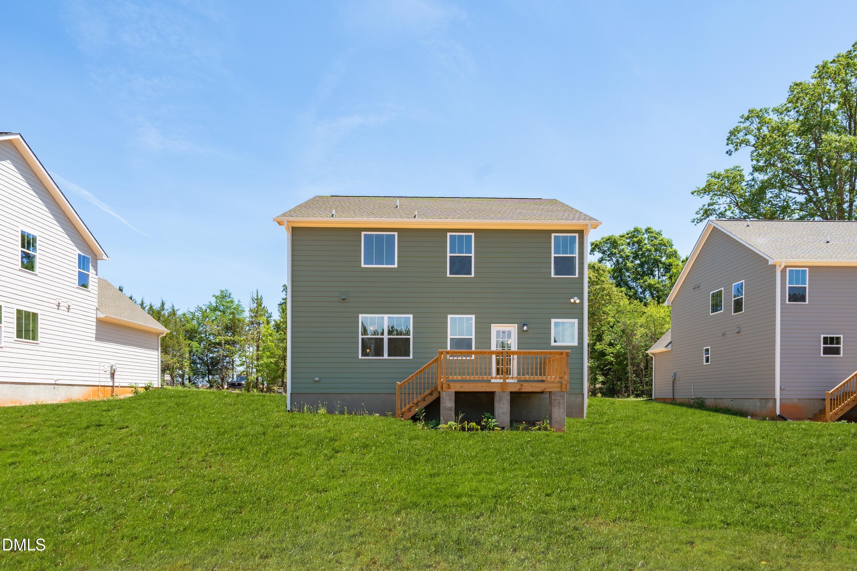 main property photo 29
