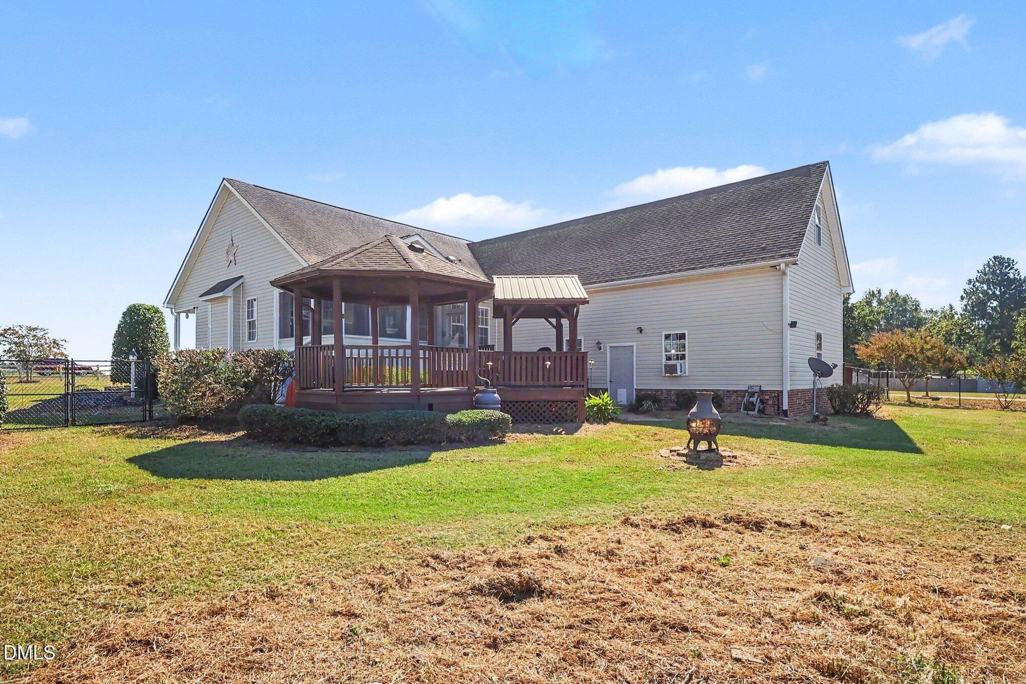 main property photo 26