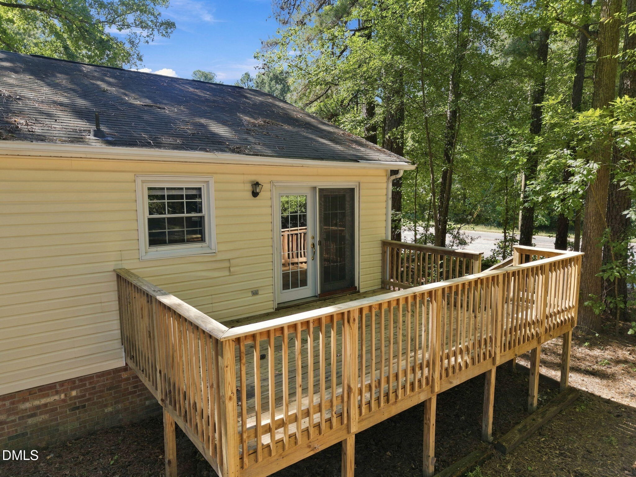 main property photo 31