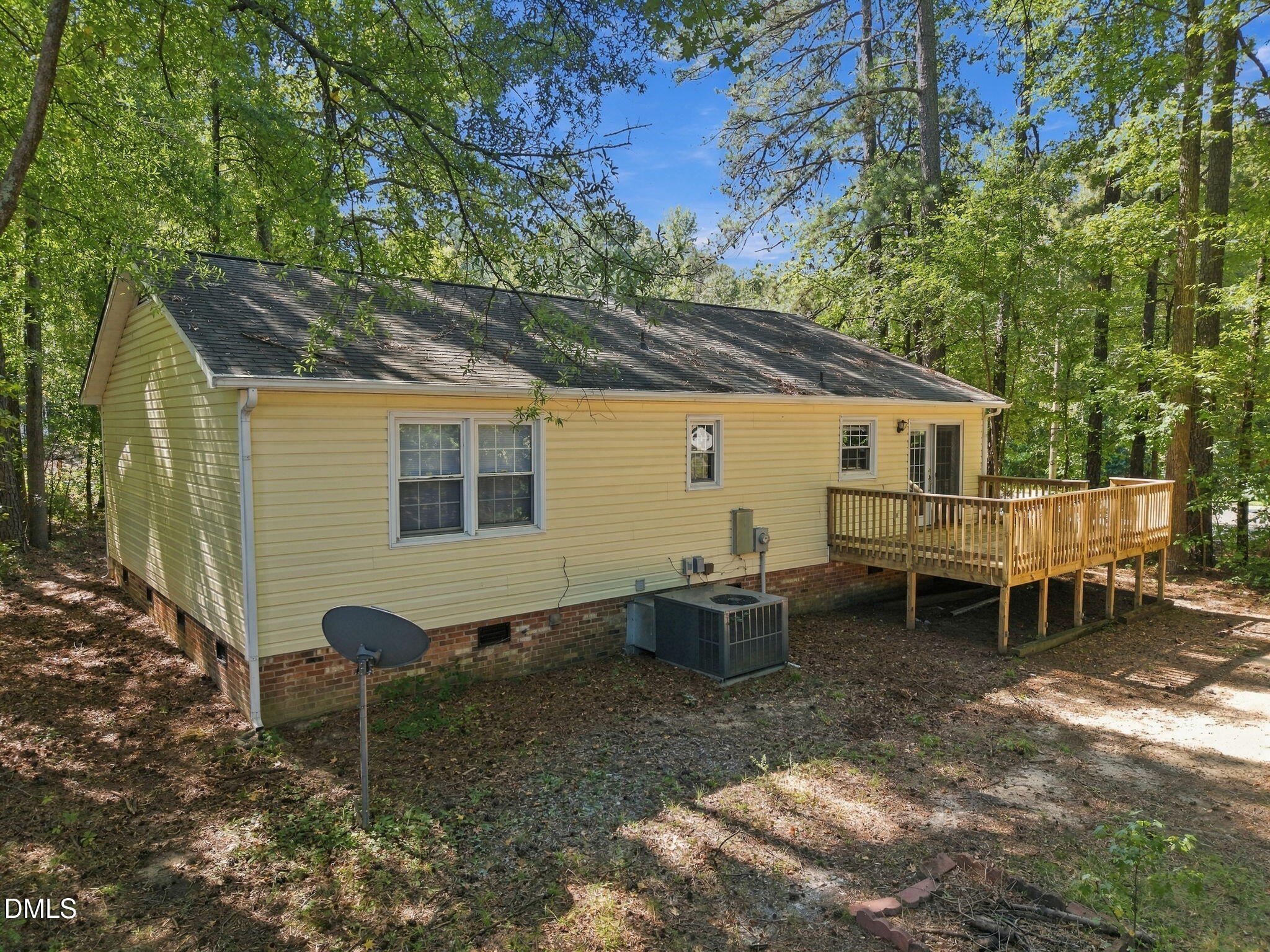 main property photo 33