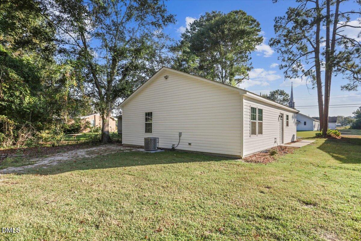 main property photo 26
