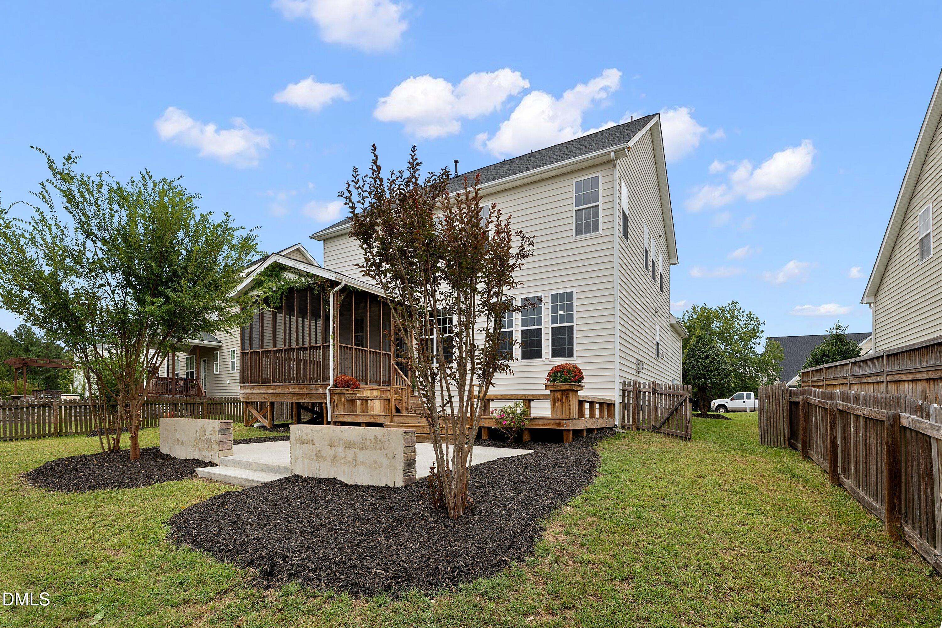 main property photo 51
